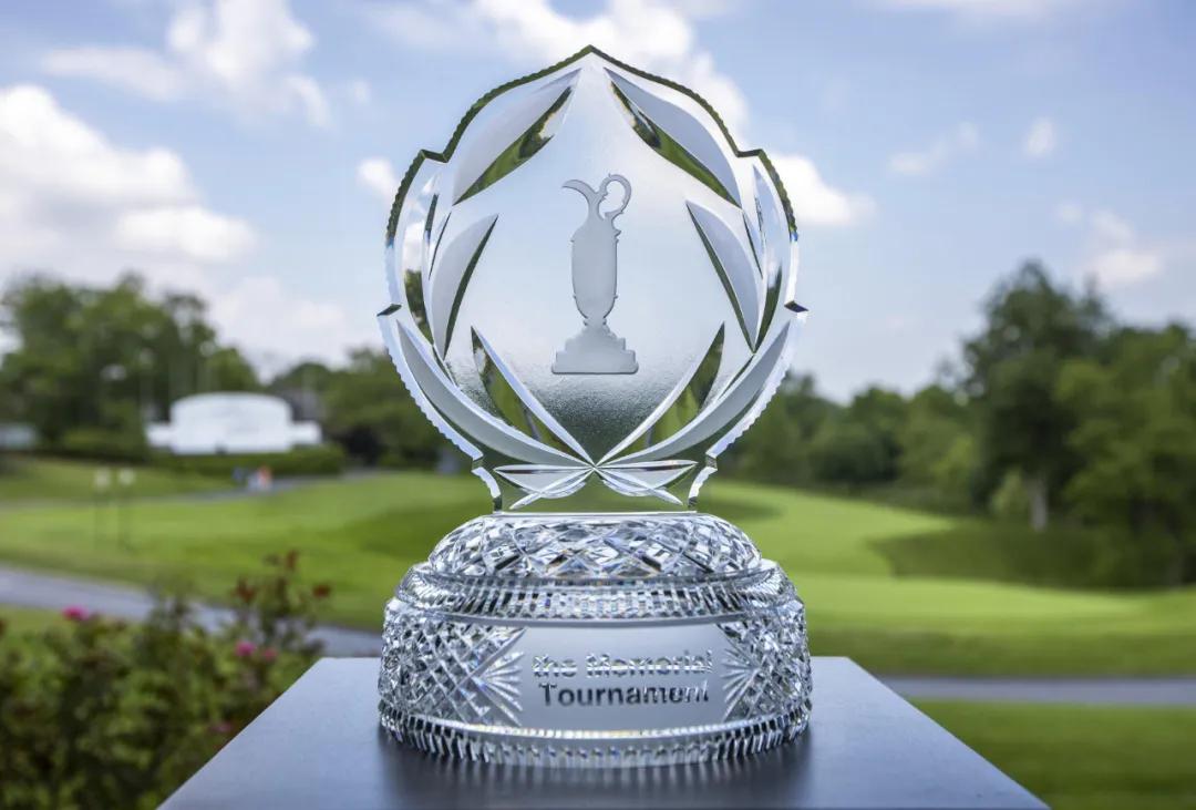 周四紀(jì)念高球賽將在俄亥俄州繆菲爾德鄉(xiāng)村俱樂部拉開戰(zhàn)幕 老虎·伍茲復(fù)出 李昊桐即將重返賽場(chǎng)